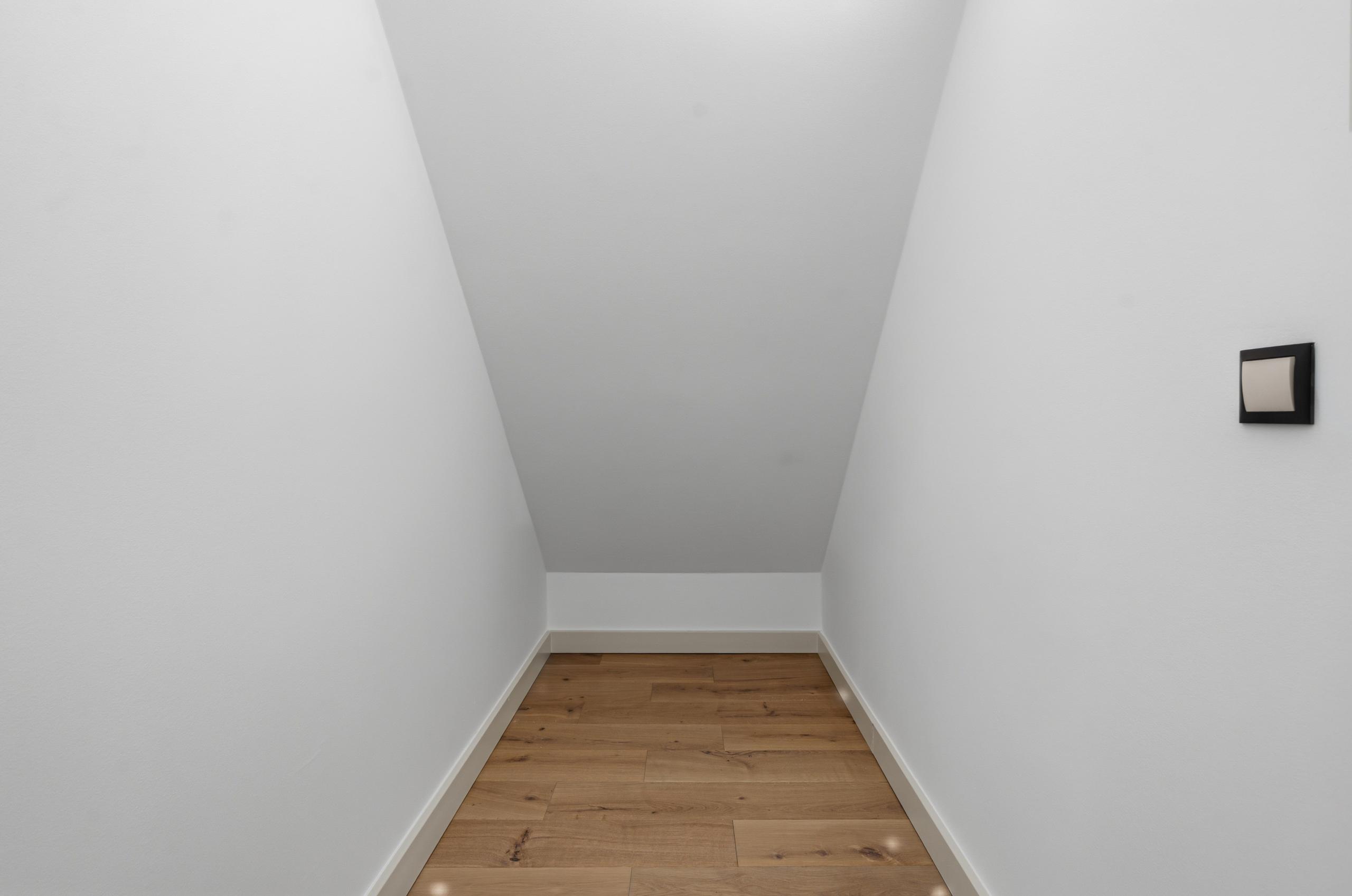 2. DG Garderobe
